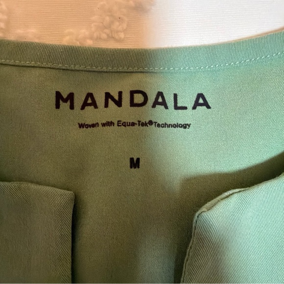 Mandala Women's Mint Green Scrub Set- M - Picture 6 of 13